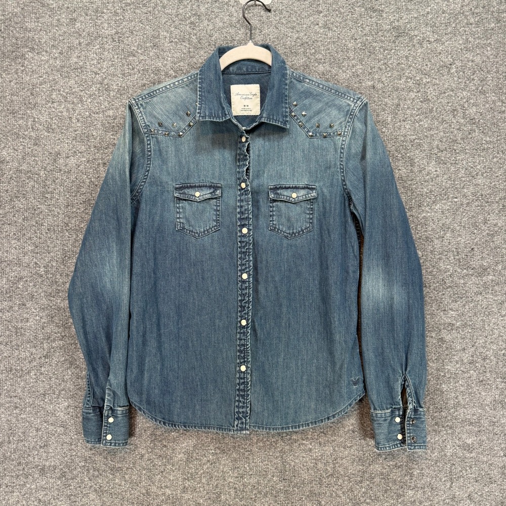 American Eagle Denim Shirt Womens Medium Blue Studded Western Snap Button Down